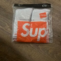 Supreme Socks
