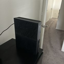 Xbox One With 4 Games 