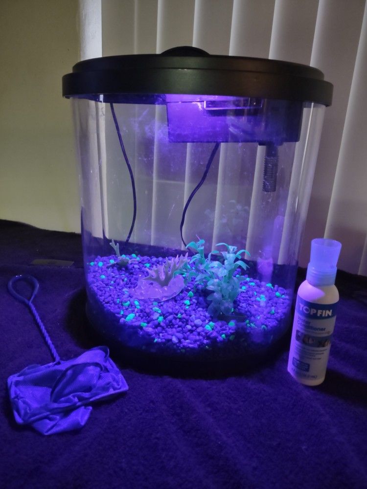 Top Fin 3.5 Gallon Fish Tank With Gravel Filter And Led Bed