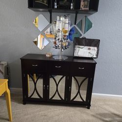 Moving Sale Everything Must Go. High End Furniture, Bedroom Set Dinning Set,wall Decor, Pool Table, Washer And DryerMore By Appointment Only. 01/15/26