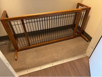 Richell Large Wood Freestanding Pet Gate