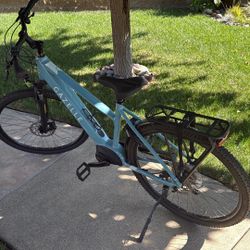 2021 Gazelle Medeo Electric Bike E-Bike + Bosch Charger