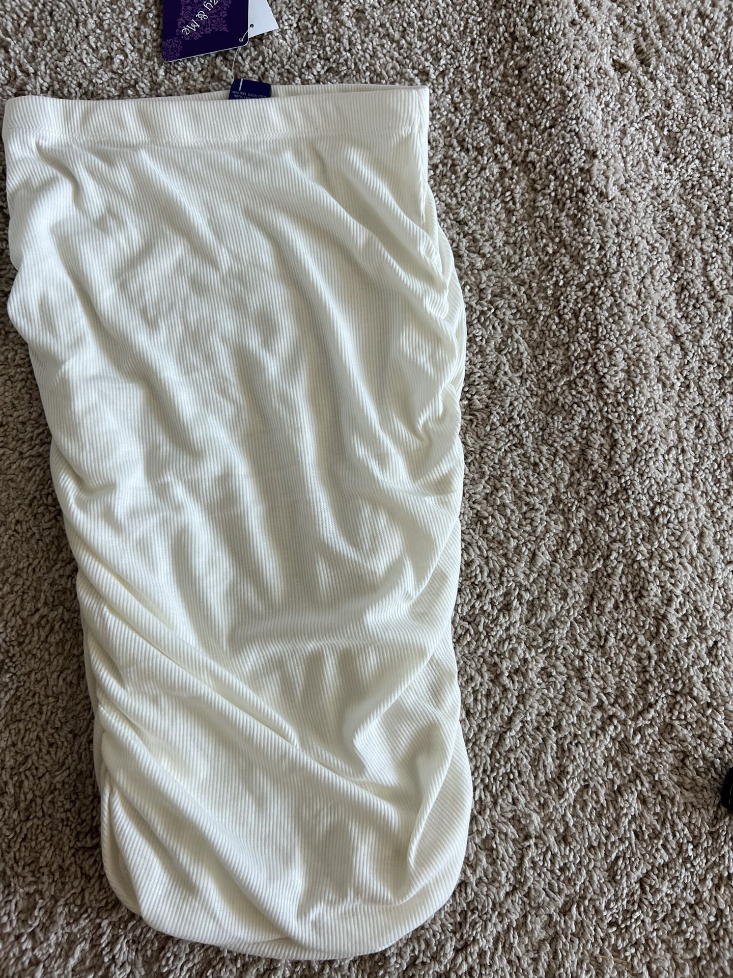 Izzy & Me White Ruched Skirt – Size S