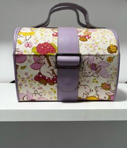 Vintage Piggy jewelry carrier