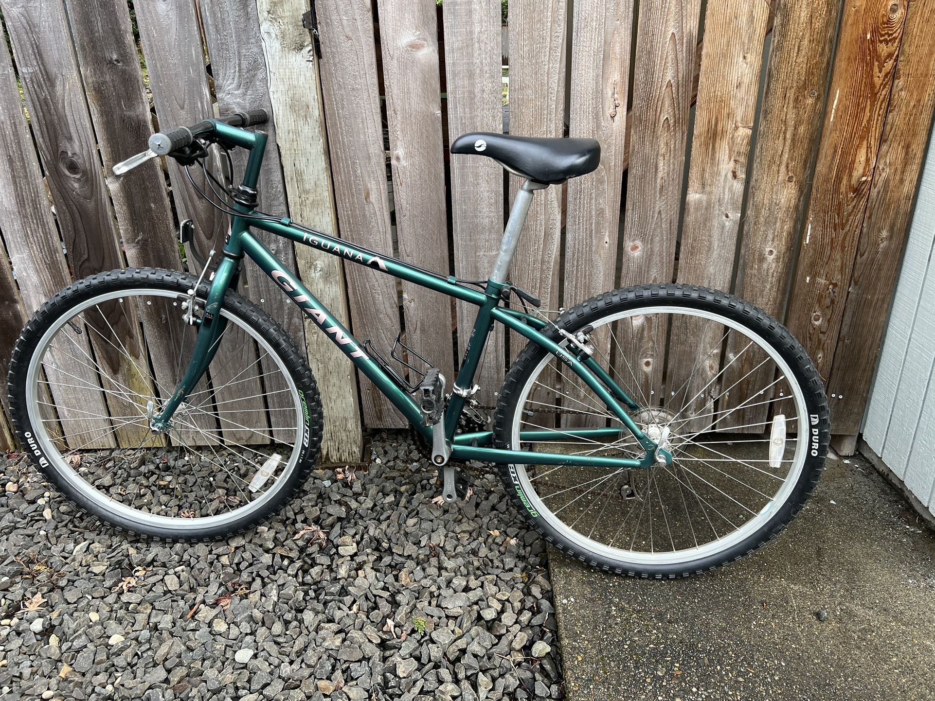 Mountain Bike. GIANT BRAND