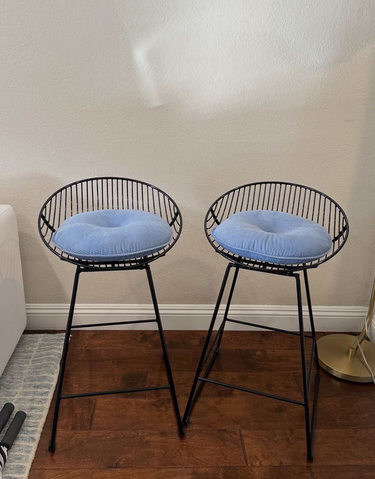 2 Bar Stools