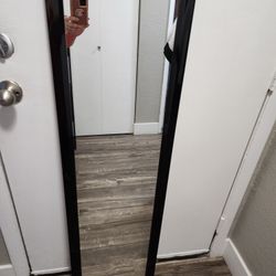 Espejo ,mesa para la sala.