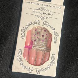 Press on nails