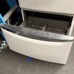 Pedestal Dryer N Washer 