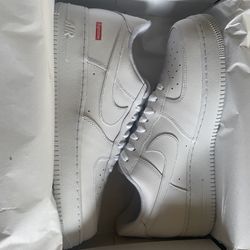Nike Air Force 1 Supreme 