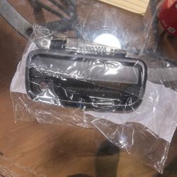 1(contact info removed) TACOMA front R DOOR HANDLE