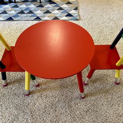 Colored Pencil Kids Table & Chairs