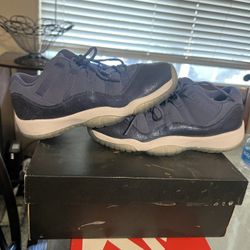 Jordan 11 Blue Moon