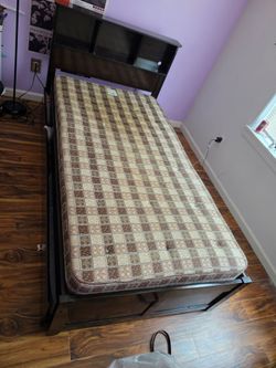 Trundle bed, twin size