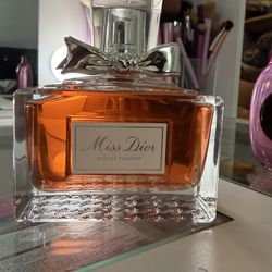 Miss Dior Perfume 