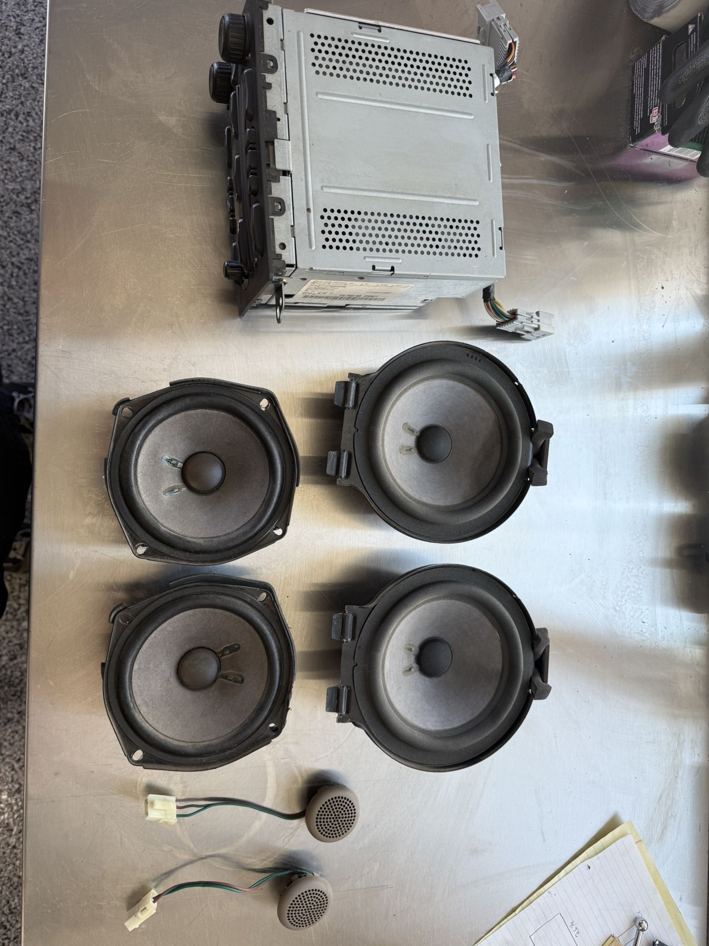 Bose Speakers And Head Unit From 05 Silverado