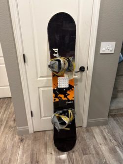 LTD SNOWBOARD WITH BINDINGS 158cm
