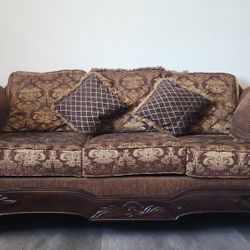 Traditional sofa and loveseat