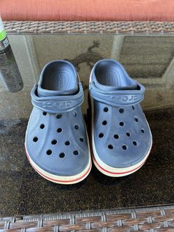 Crocs Size  Men’s Size 6 Womens Size 8