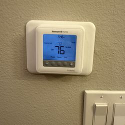 CONDENSER BRAND TRANE 3.5 TONS 15 SEER 454B WITH INSTALLATION INCLUDED