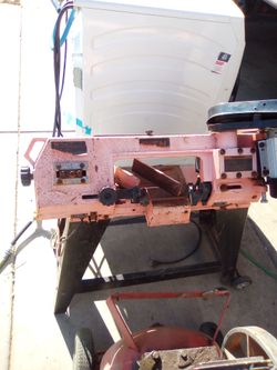 The model and maker is made by WEN it's a medal band saw