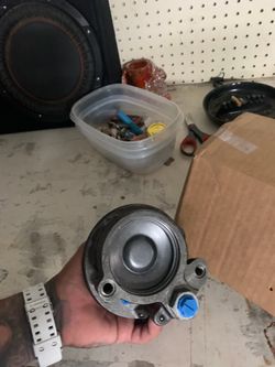 2003 Chevy Silverado 4X4 Power Steering pump without reservoir