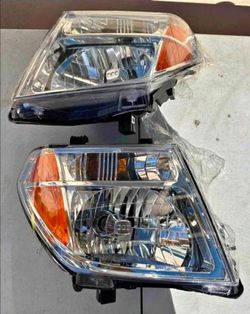 05-08 Nissan Frontier Pathfinder
Headlights Luces Micas Calaveras Faros Faroles Focos Headlamps