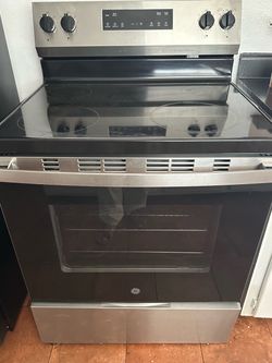Electric glass cooktop