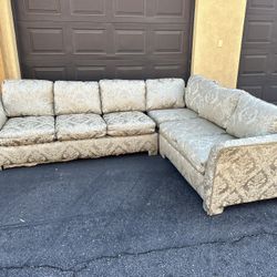 Sectional Couch 