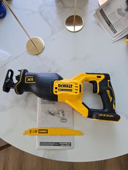 DEWALT DCS382 20V MAX XR Brushless Reciprocating Saw