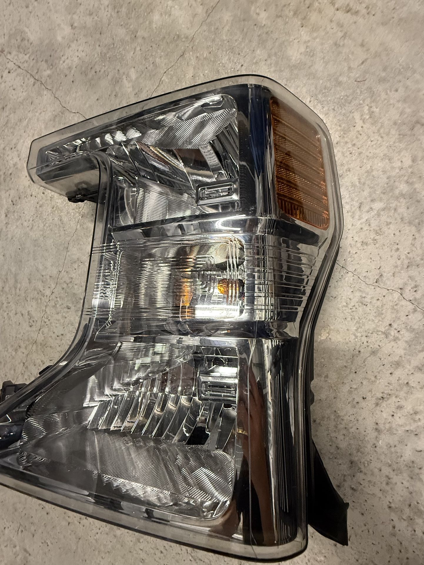 2020 2021 2022 Ford F250 F350 F-250 F-350 Headlight Left Driver OEM Halogen Lamp