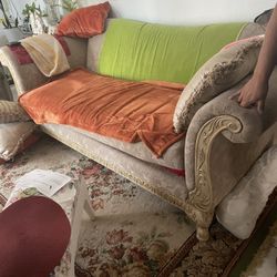 Couch - ‘make Me An offer 