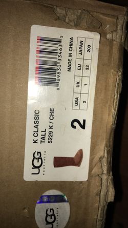 Uggs classic tall size 2
