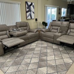 Beautiful Brand New Dual Reclining Sofa And Loveseat 