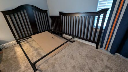 Convertible Crib + Full Bed Headboard And Footboard