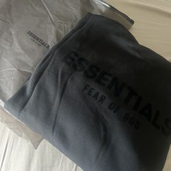 Essential sweater fear of God