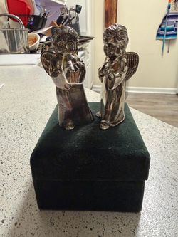 Angels Salt & Pepper Set GSA Godinger Silver Art Co. LTD Playing Instruments