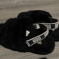 Woman’s Fluff Slides Uggs