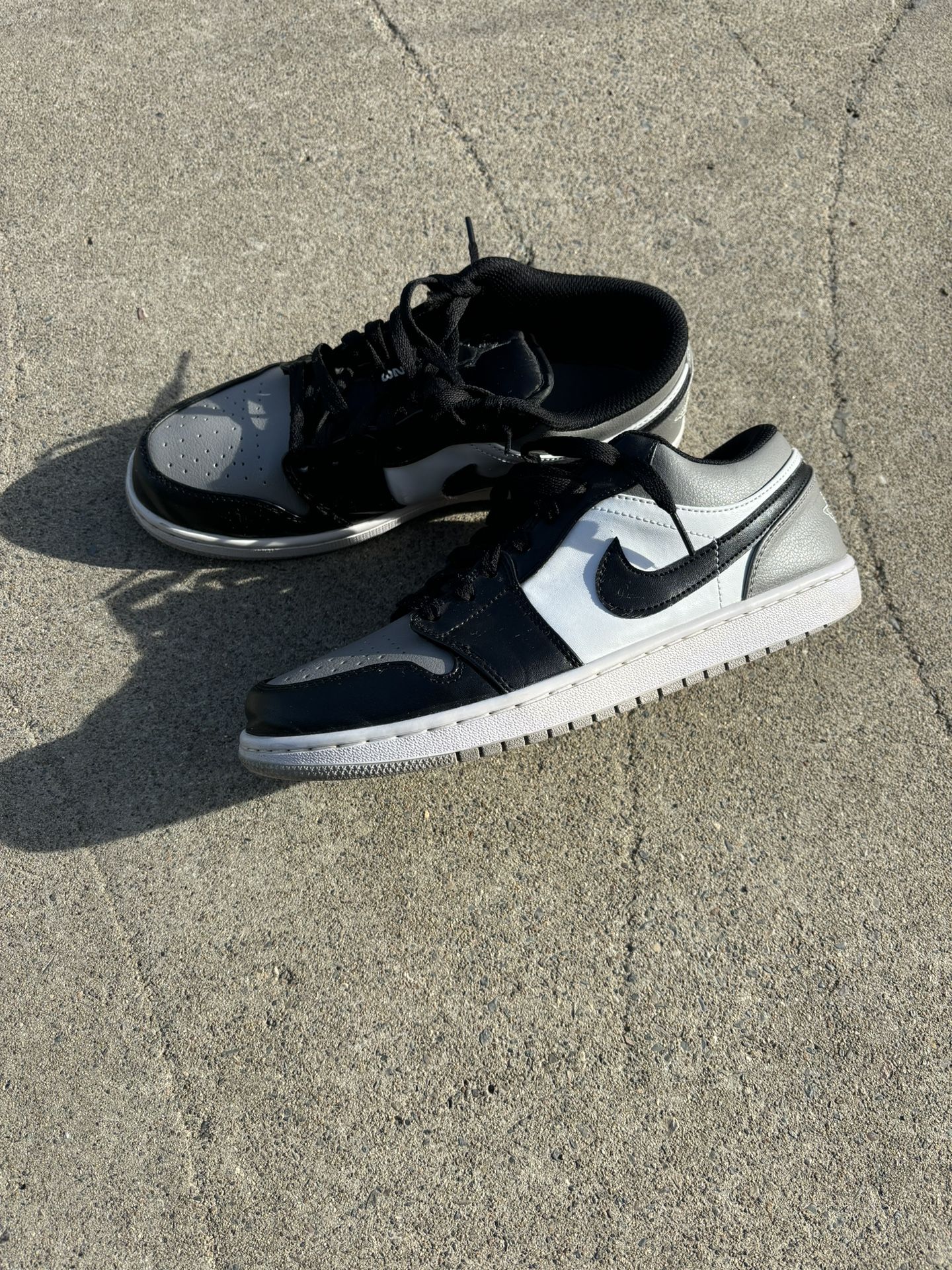 Air Jordan 1 Low Shadow Toe Size 8.5 Used Good Condition
