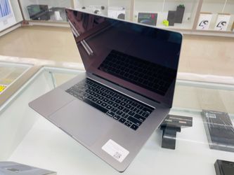 MacBook Pro 2018 16gb ram 512gb ssd