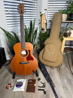 Taylor GS Mini Mahogany Acoustic Guitar