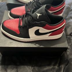 Jordan 1 Low Bred Toe Size 12