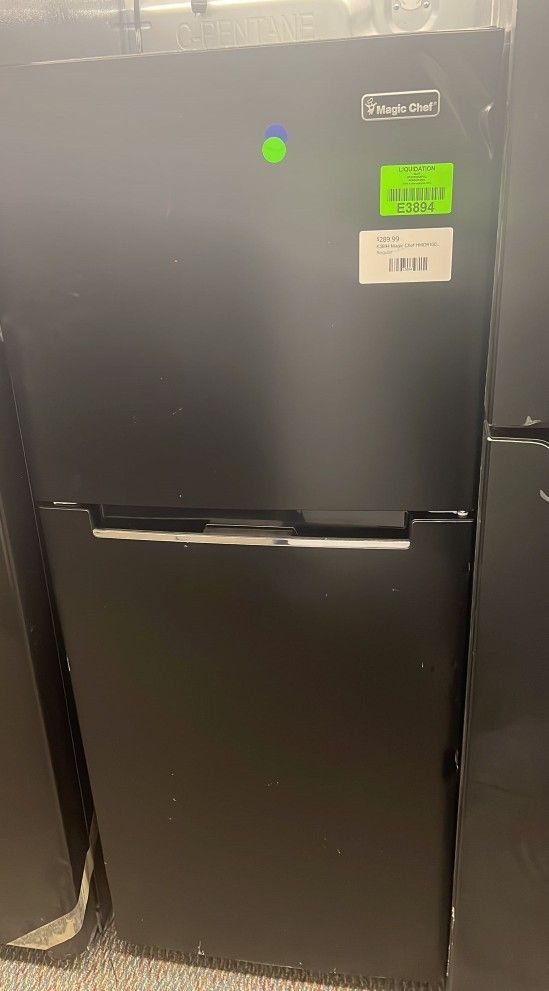 Magic Chef HMDRBE 10.1 cu. ft. Top Freezer Refrigerator