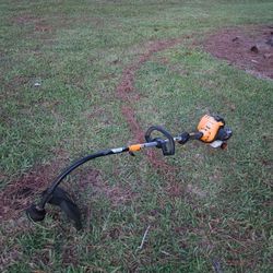 (Runs Good, No Issues) - Cub Cadet BC280 Gas Weed Eater
