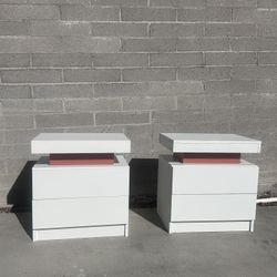 Modern White Nightstands (Set of 2)