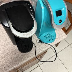 2 Keurigs