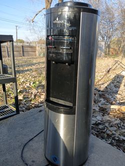 Water dispenser