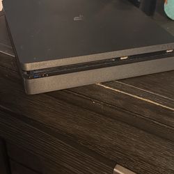 PS4 Slim