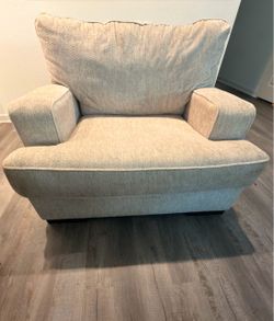 Alessandra oversized chair.