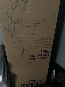 Everlast Punching Stand